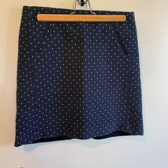 Loft A line skirt, navy with white polka dots, sz 4, EUC,  short, sassy, - Picture 1 of 13